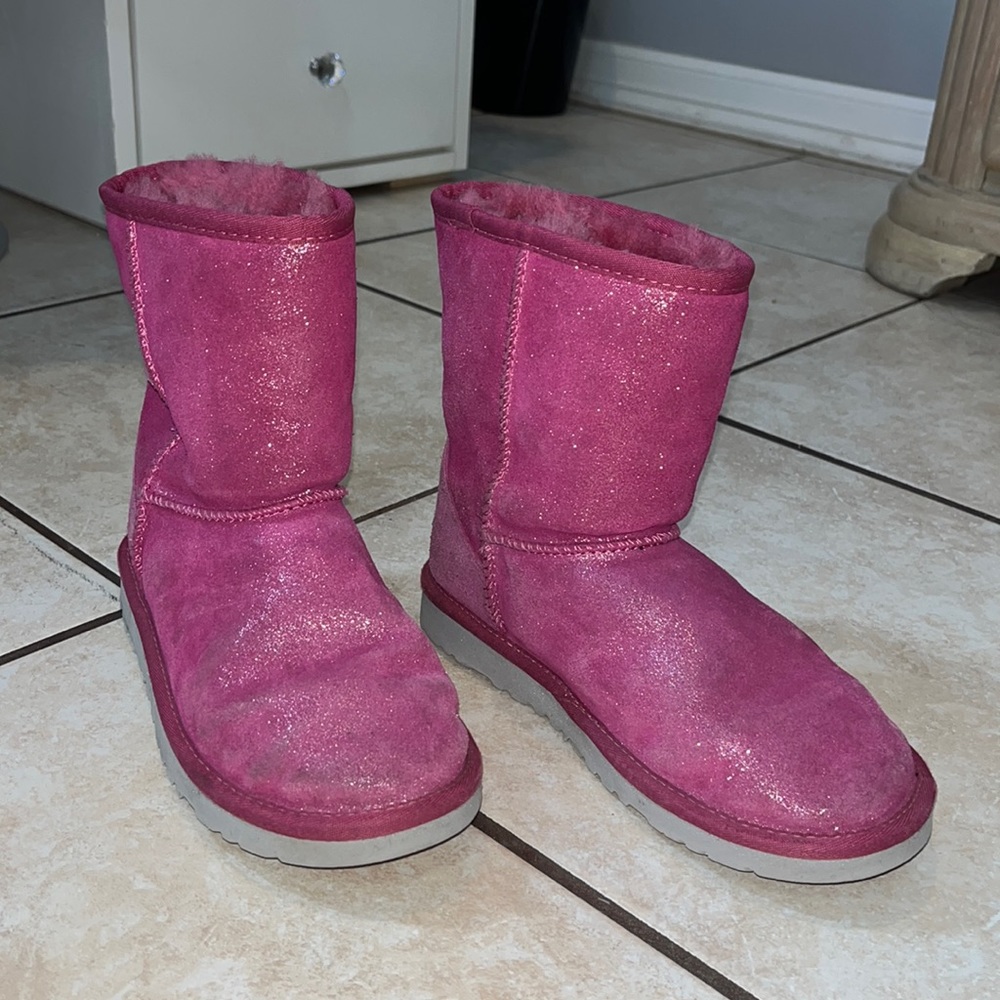 ugg